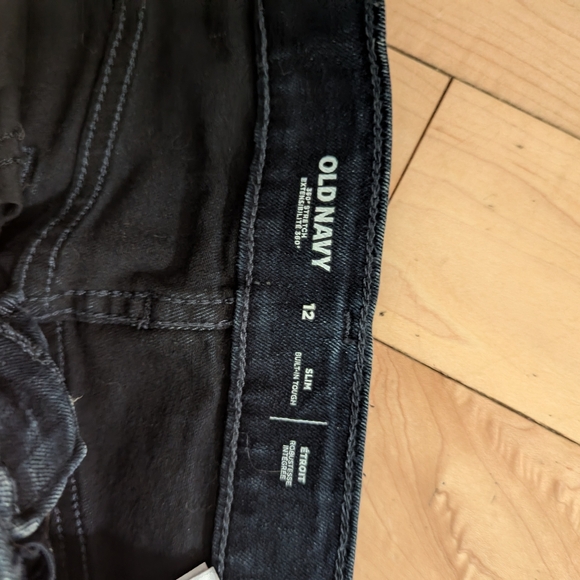 Old Navy slim fit jeans with built in tough knees - Picture 2 of 2